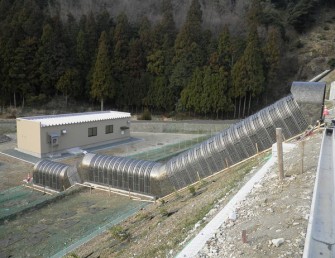舞鶴若狭自動車道　小浜ＩＣ～三方ＩＣ間トンネル電気室新築工事