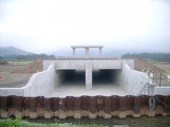 志高地区樋門築造工事