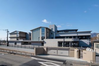 西陵中学校区小中一貫校施設整備工事　ただし、建築主体その他工事